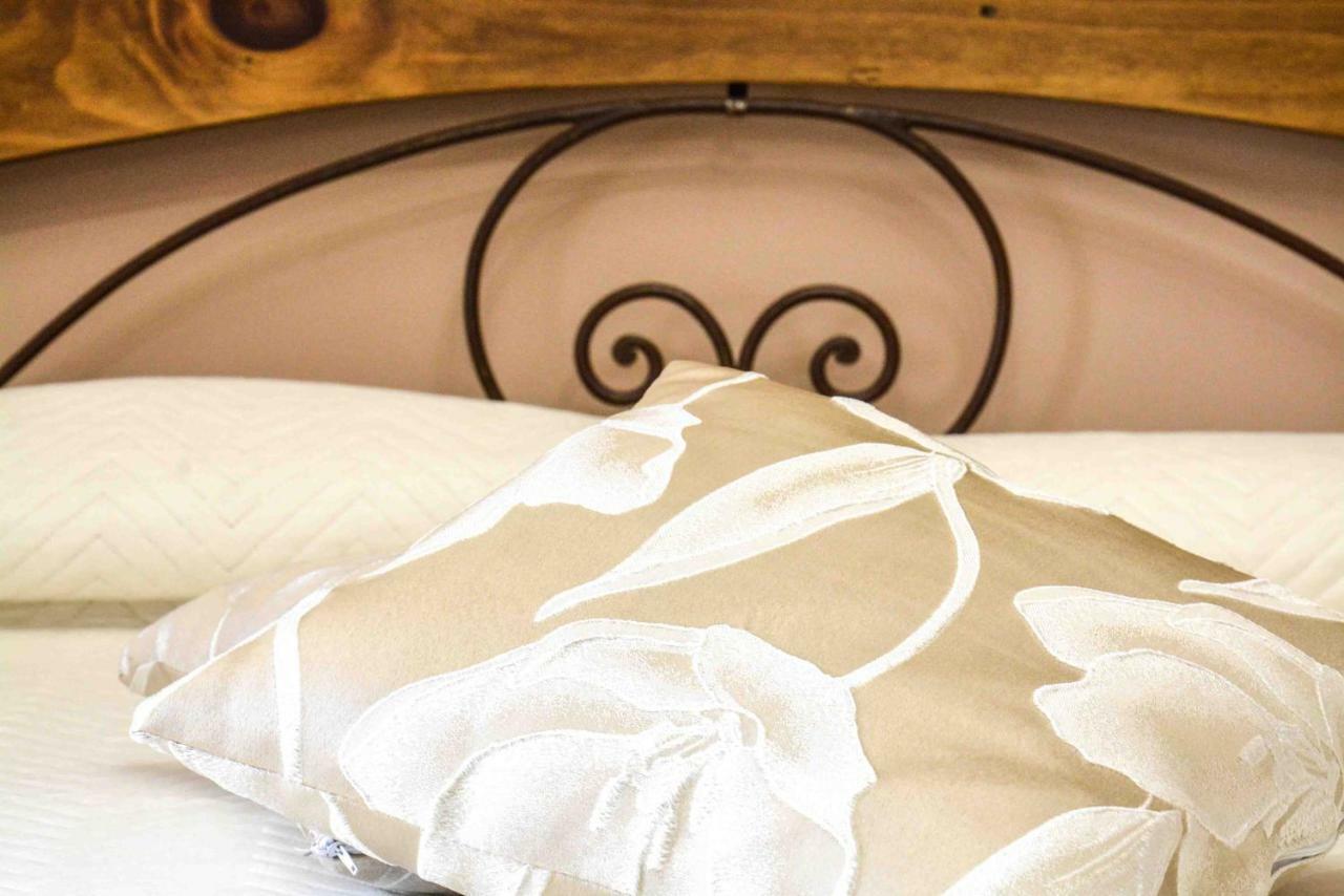 Hotel Castello Di Giuliano Montelepre エクステリア 写真